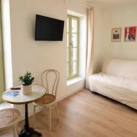 Three Keys Between Cathedral And Halles Apartment Beziers